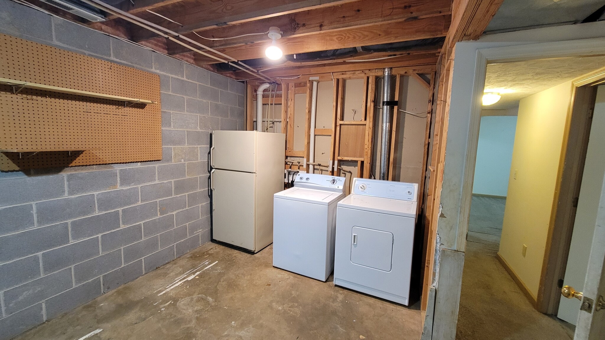 Building Photo - 131 Brookside Pl