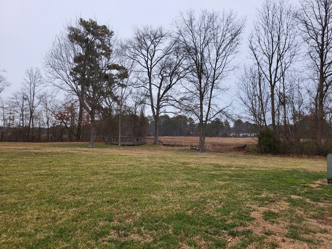 Building Photo - Easy Single Floor Living