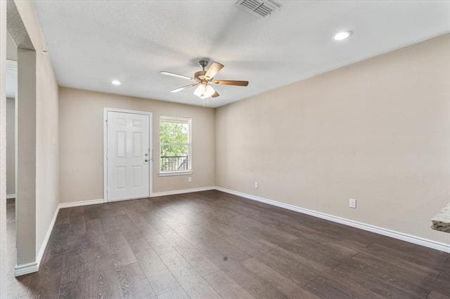 Building Photo - 1406 Courtney Pl