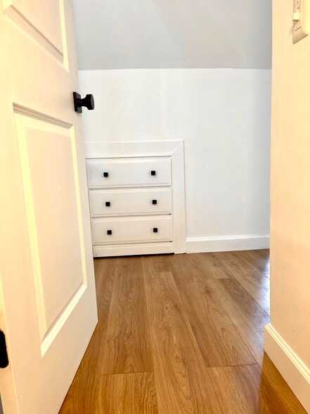 Building Photo - 10174 W Ford Ave