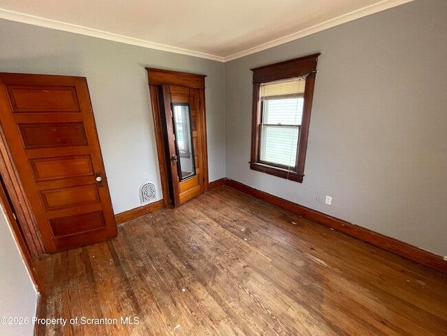 Building Photo - 722 Wheeler Ave
