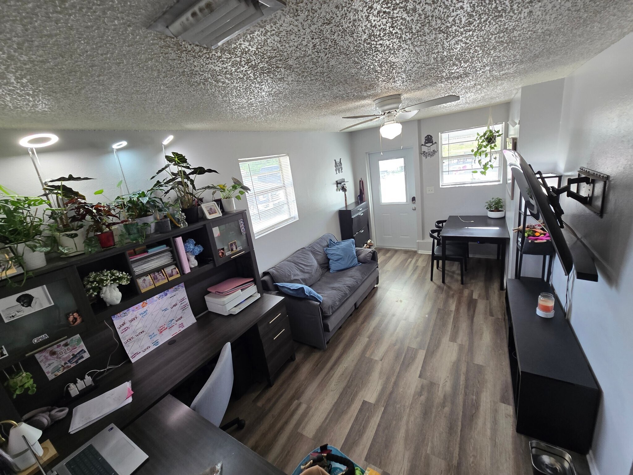 Building Photo - 2915 36th Ave W