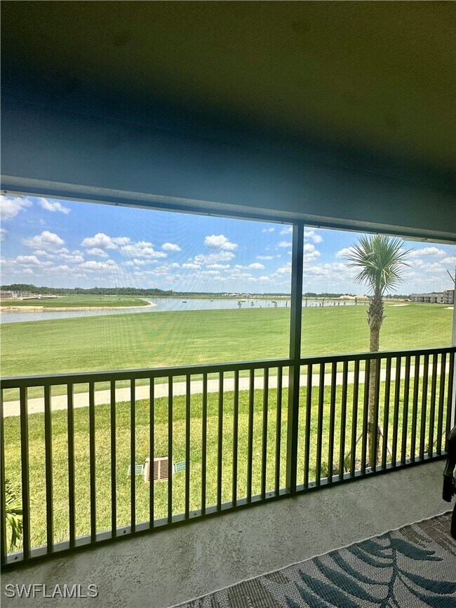 Building Photo - 15265 Grn Acrs Ave