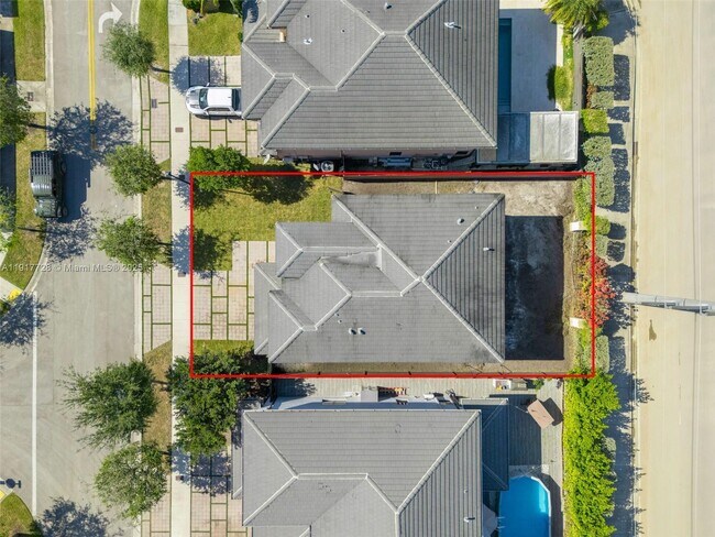 Building Photo - 16175 SW 136th Terrace