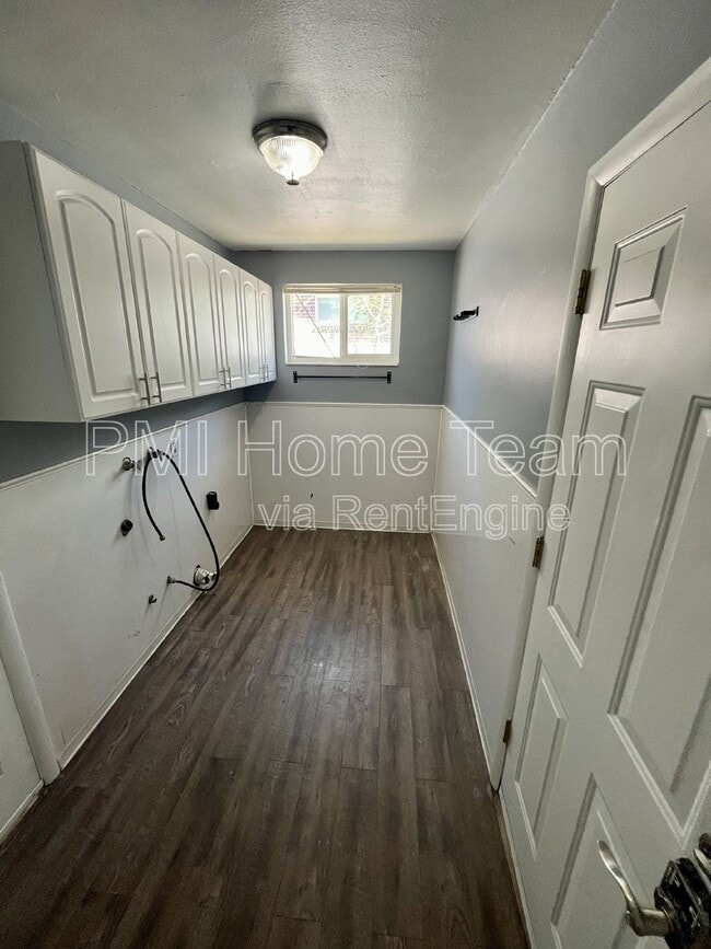 Building Photo - 224 W 700 N
