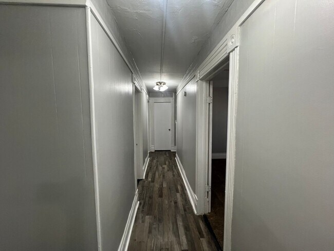 Building Photo - 2904 Q St