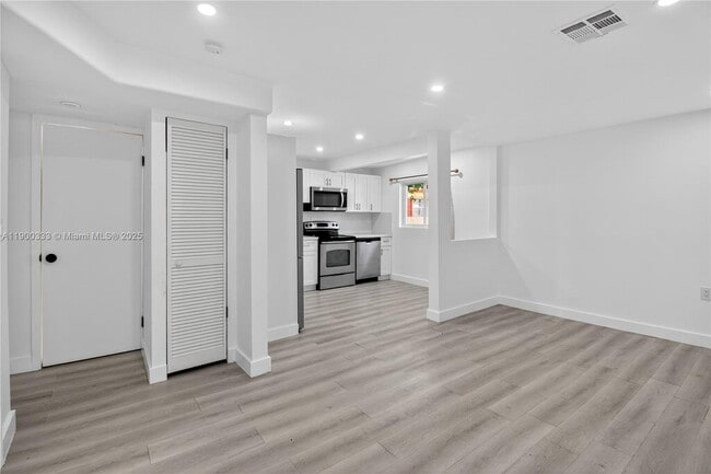 Building Photo - 428 NW 97th St