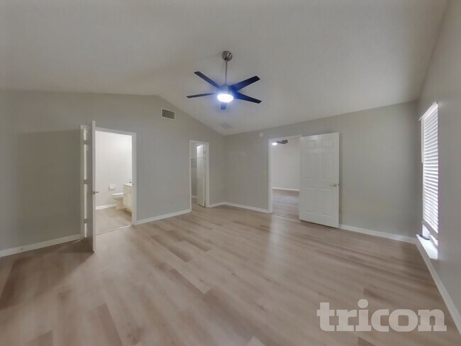 Building Photo - 3373 Millcrest Pl