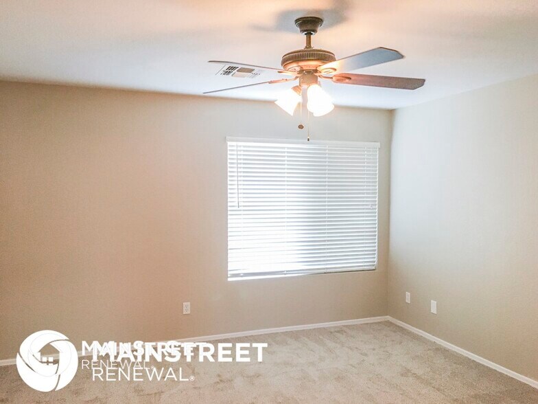 Building Photo - 9625 W Sunnyslope Ln