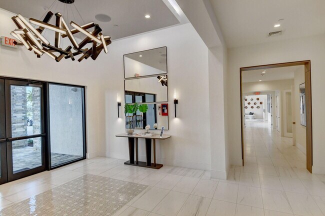 Building Photo - 14481 Highland Center Way