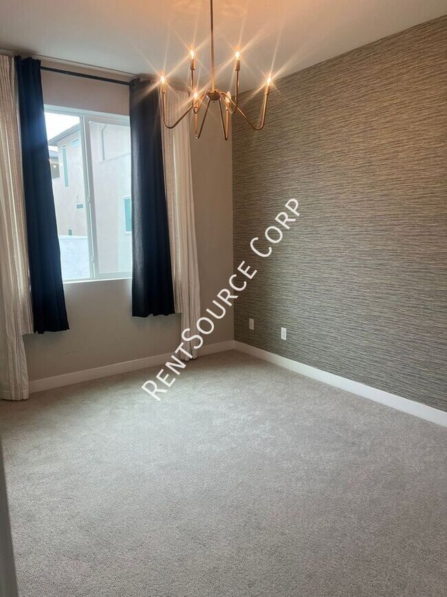 Building Photo - 27227 W Coyote Bush Ct