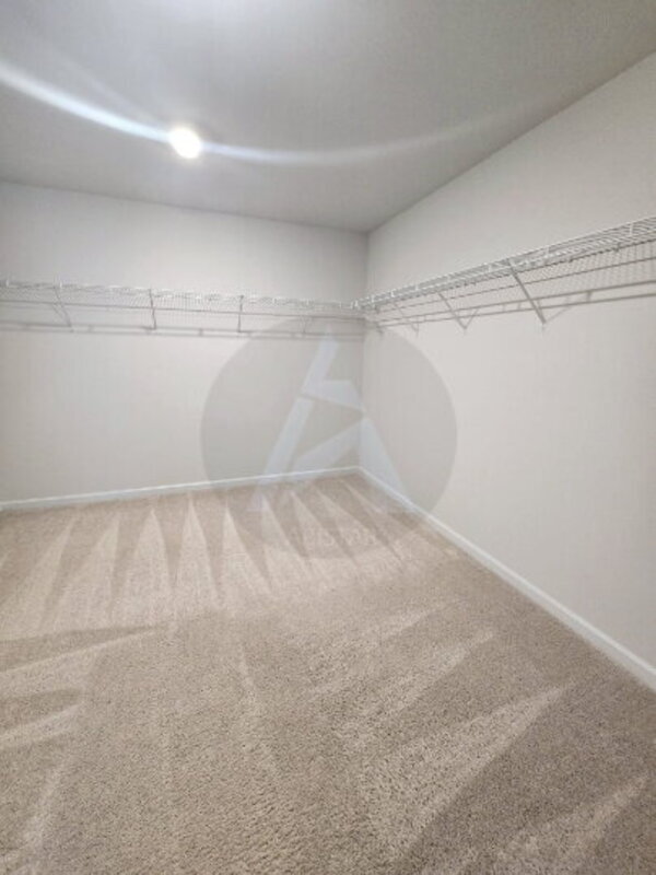 Building Photo - 19 Rushing View Glen