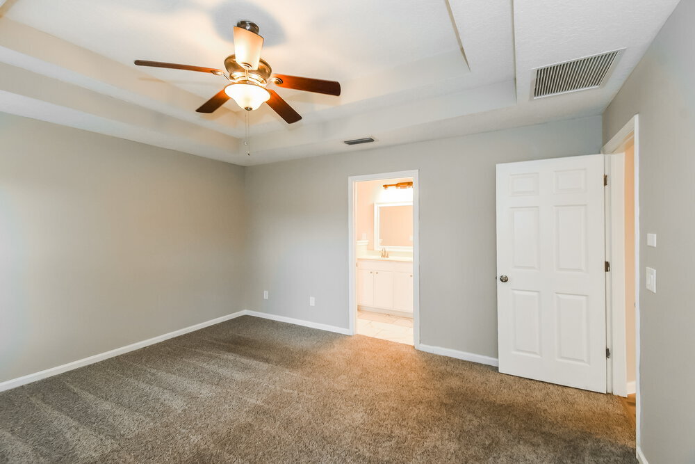 Building Photo - 45098 Amhurst Oaks Dr