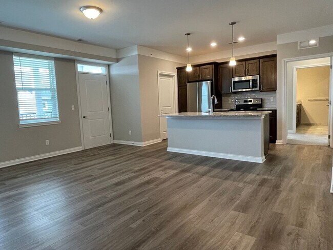 Building Photo - Shelby Township - 2 Bedroom, 2 Bath, First Floor condo style w/Attached Garage