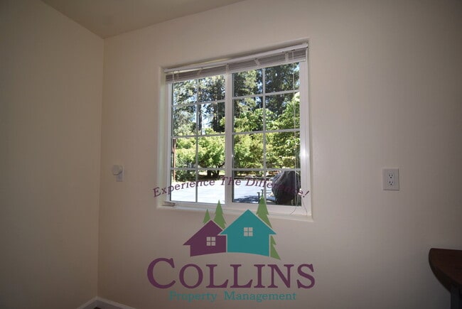 Building Photo - Top quality studio close to town