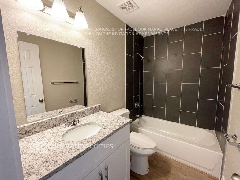 Building Photo - 3289 S Espana Cir