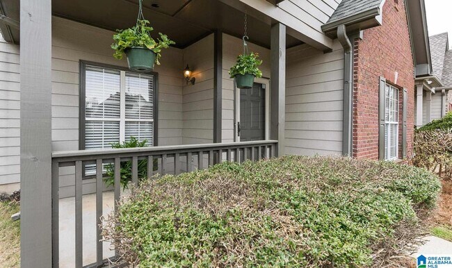 Building Photo - 115 Charlton Ln