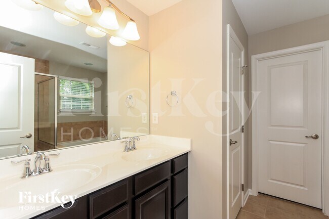 Building Photo - 4906 Greenloch Ct