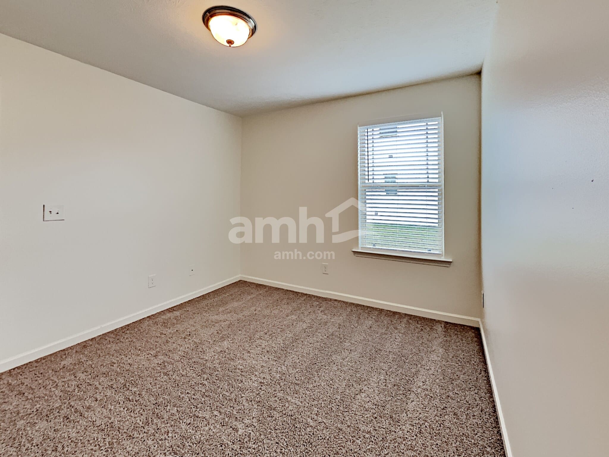 Building Photo - 123 Farmbrook Ct