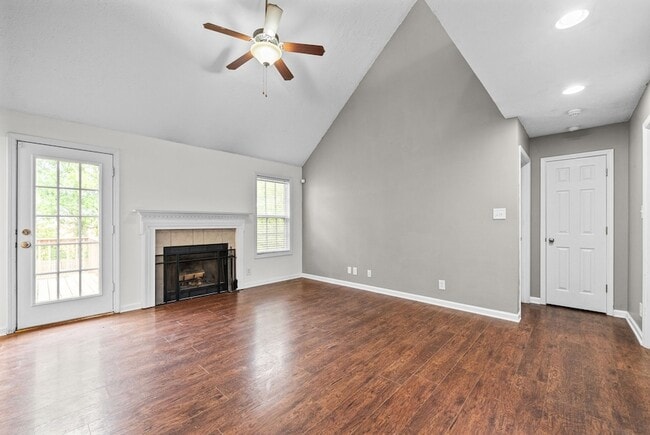 Building Photo - 3838 Aly Sheba Dr