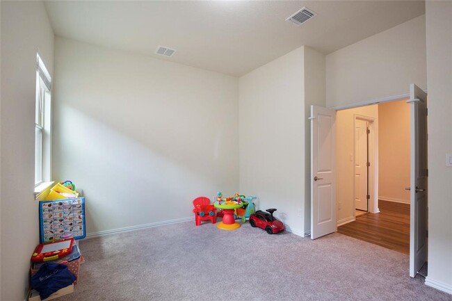 Building Photo - 2320 Roaring River Trail