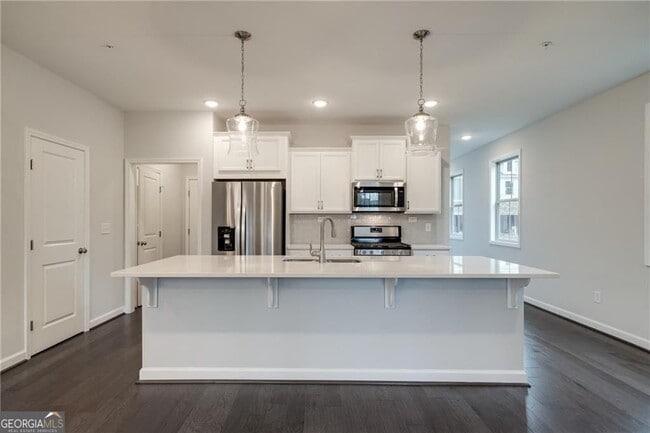 Building Photo - 1095 Lawanna Dr