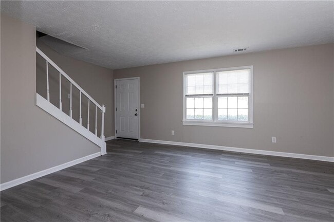 Building Photo - 580 Downing St