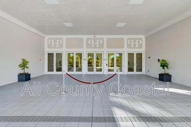 Building Photo - 6121 Pointe Regal Cir