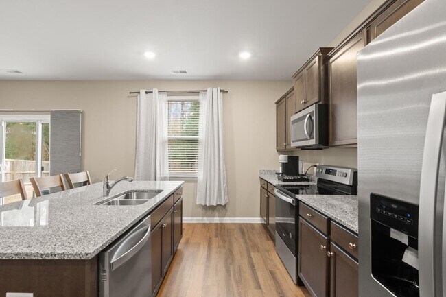 Building Photo - 103 Cardinal Flower Ct