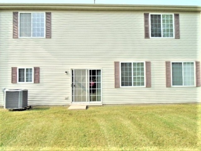 Building Photo - 39767 N Torry Lane