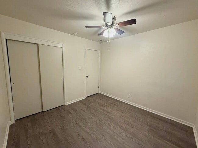 Building Photo - 3158 El Capitan Ave