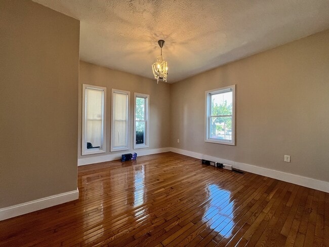 Building Photo - 264 Belmont Ave