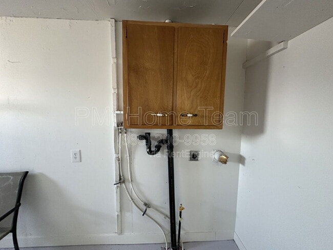 Building Photo - 1122 N 1500 W