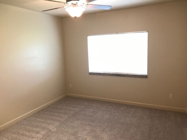 Building Photo - 2810 Bobcat Dr