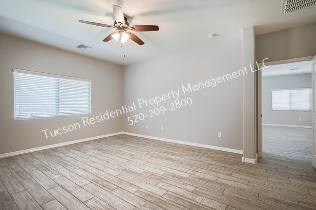 Building Photo - 7334 E Alderberry St