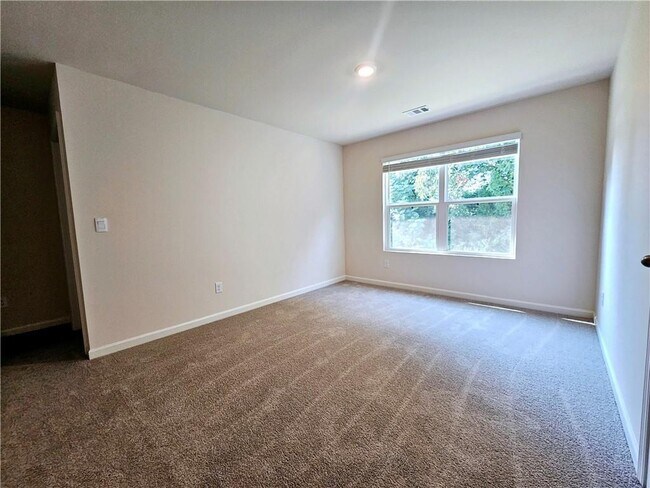 Building Photo - 274 Walnut Grv Wy