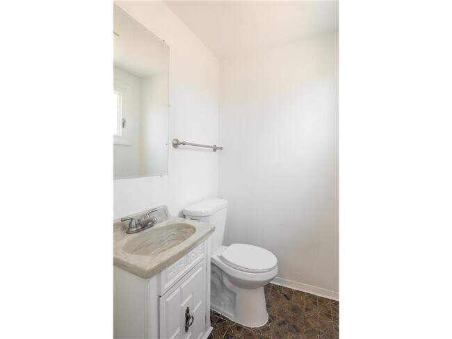 Building Photo - 7740 Arlington Ave N