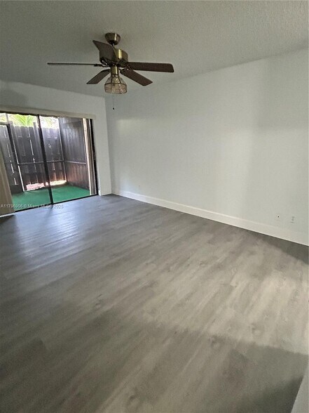 Building Photo - 1220 NW 122nd Ter