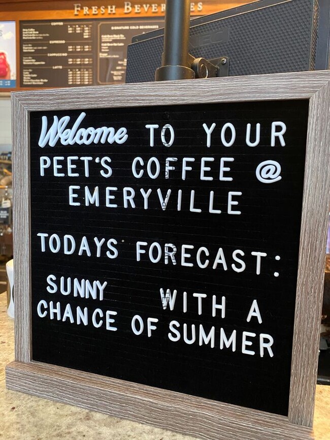 Building Photo - Perectly Located, **PET FRIENDLY** Spacious, 2bed/ 2bath, Emeryville Condo For Rent