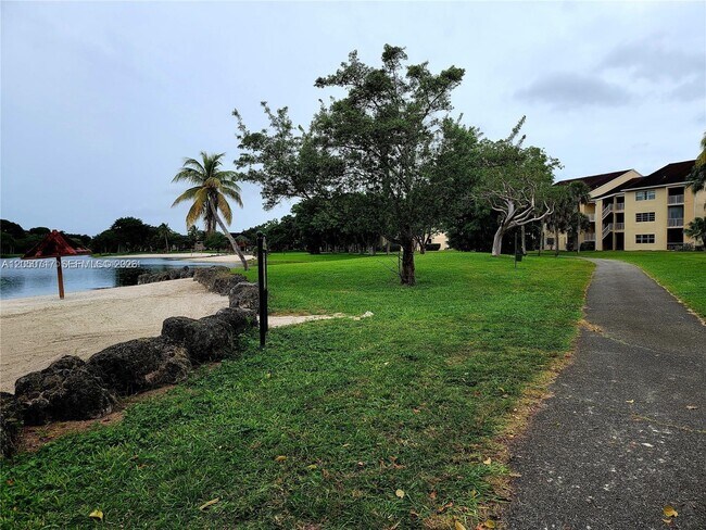 Building Photo - 15320 SW 106th Terrace