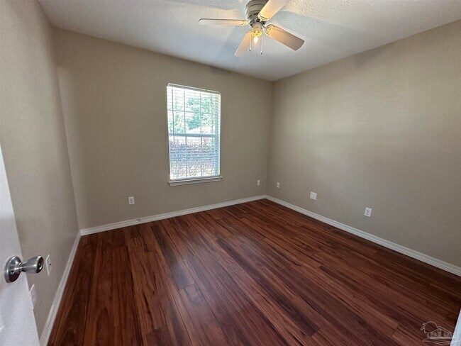Building Photo - 6854 Sage Brush Ln