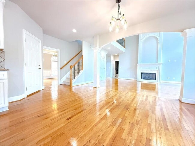 Building Photo - 3500 Millwater Crossing NE