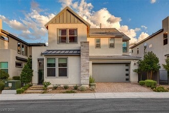 Building Photo - 3209 Vittoria Ave