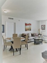 Building Photo - 117 NW 42nd Ave