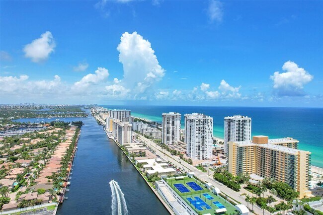 Building Photo - 2501 S Ocean Dr