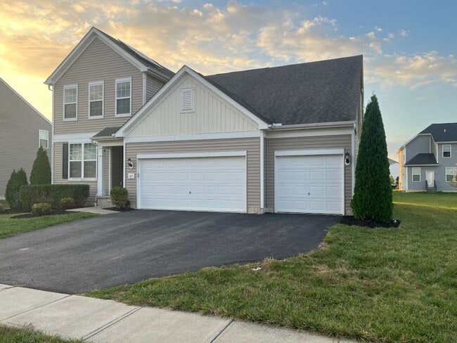 Building Photo - 165 Saddlebred Cir