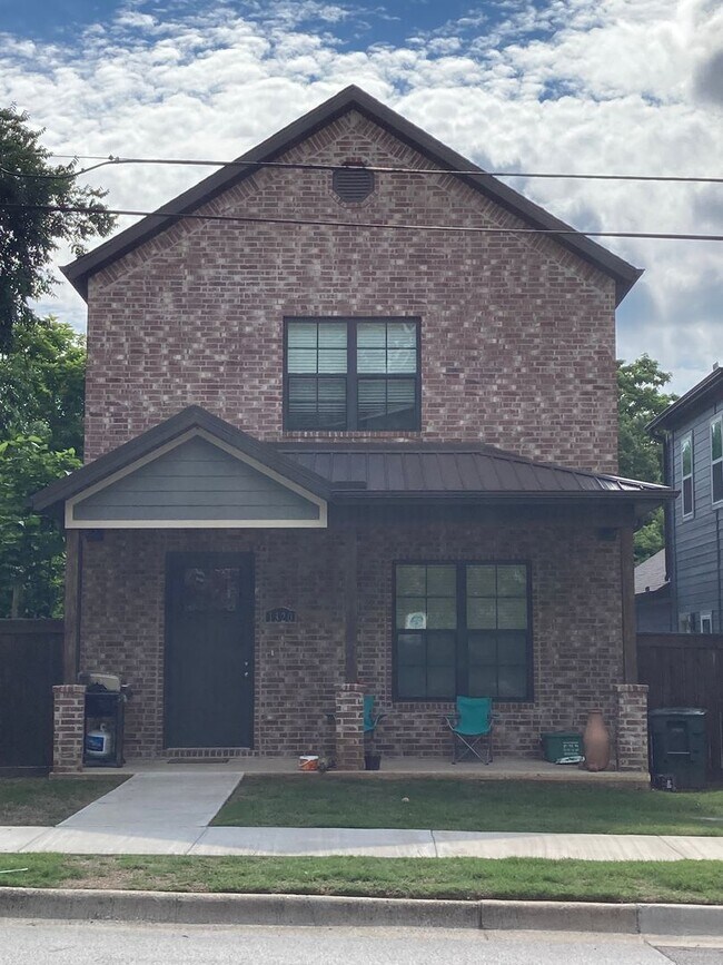 Primary Photo - Pre-Leasing for August 6th - 4 Bedroom 4.5...