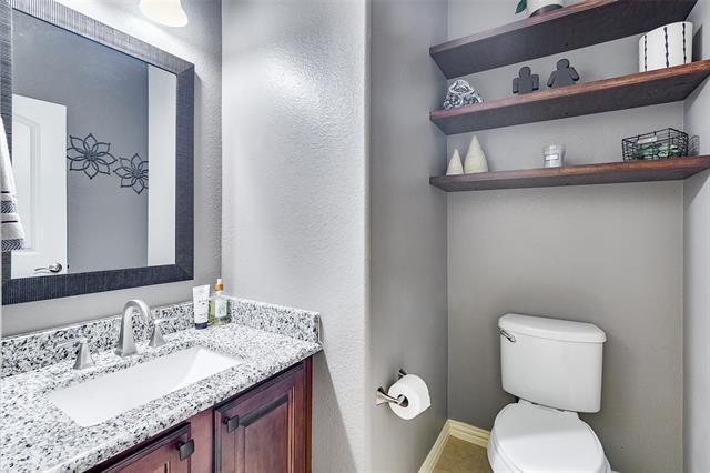 Building Photo - 15121 Seventeen Lakes Blvd