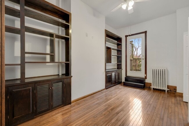 Building Photo - 310 9th St NE