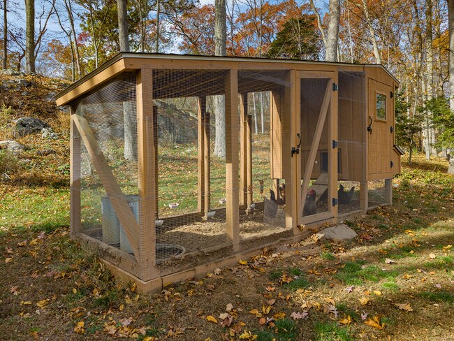 Building Photo - 117 Church Hill Rd